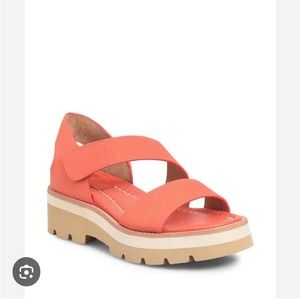 Sofft Pru Sandals Size 7 Coral